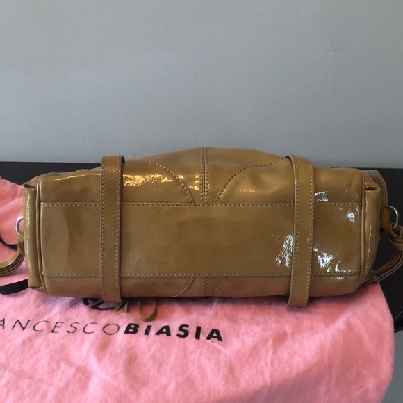 Francesco Biasia Patent Leather Shoulder Bag - Picture 4 of 8